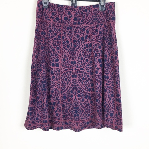 Patagonia Dresses & Skirts - NWOT 🖤 Patagonia 🖤Small plum high waisted skirt
